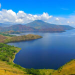 Mengeksplorasi Keindahan Destinasi Liburan di Danau Toba